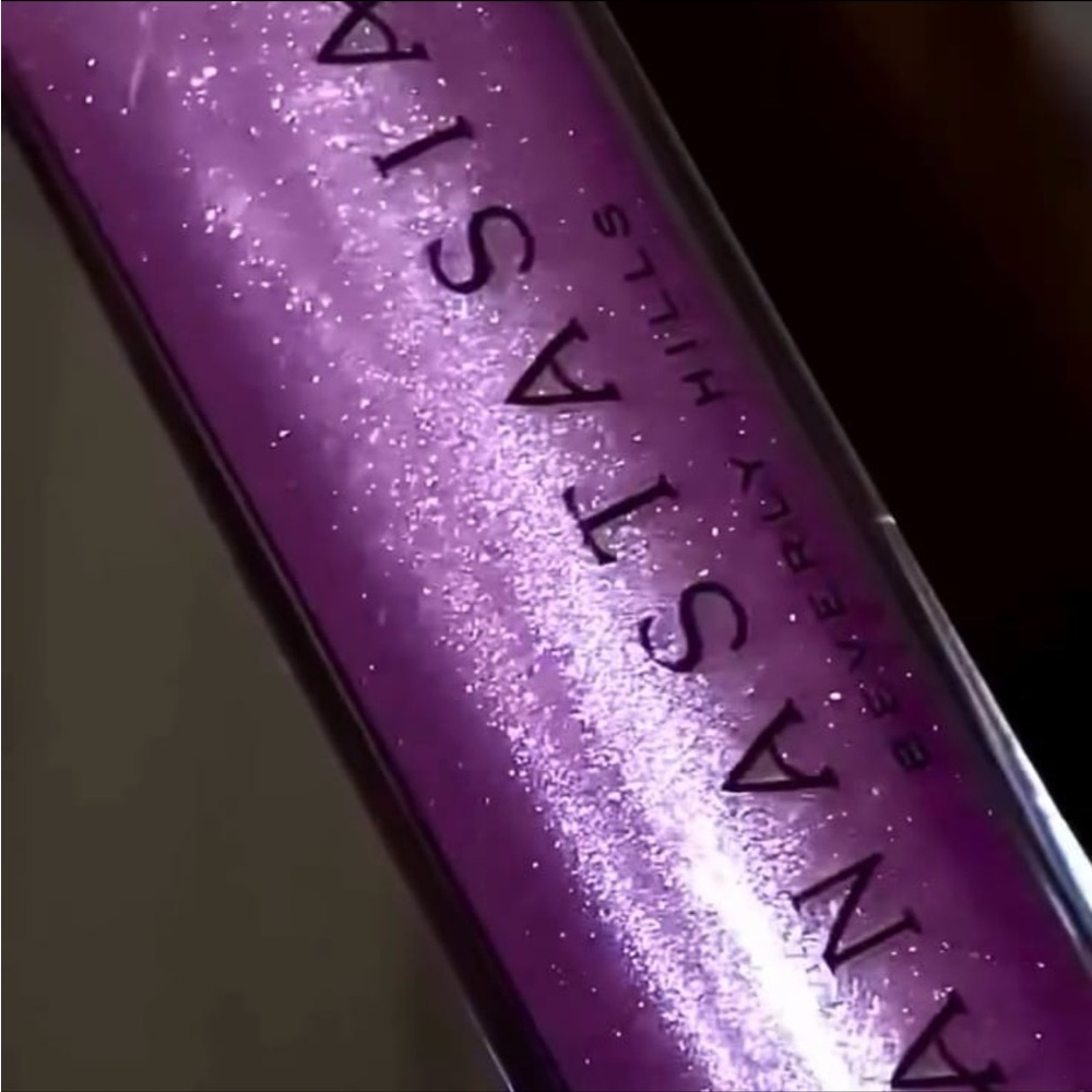 Anastasia Beverly Hills Shimmering Cosmic LipGloss in Galaxy BNWB - Picture 4 of 12